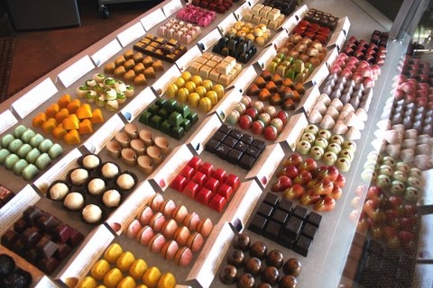 Anna Shea Chocolate Case Choose Your Chocolates