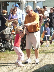 Live Music, Food and Art at Art in the Barn