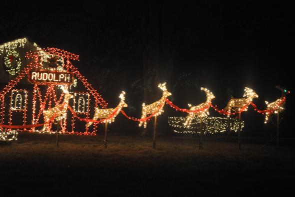 Rudolph Lights Cool Holiday Lights Displays in Barrington, Illinois