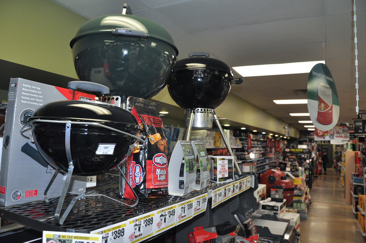 Hold sammen med stressende system Get Grilling with No Tax on Weber at Ace Hardware this Weekend -  365Barrington