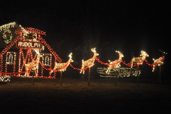 Barrington Oaks Christmas Lights 2022 274. Barrington Holiday Lights Love Story 365Barrington