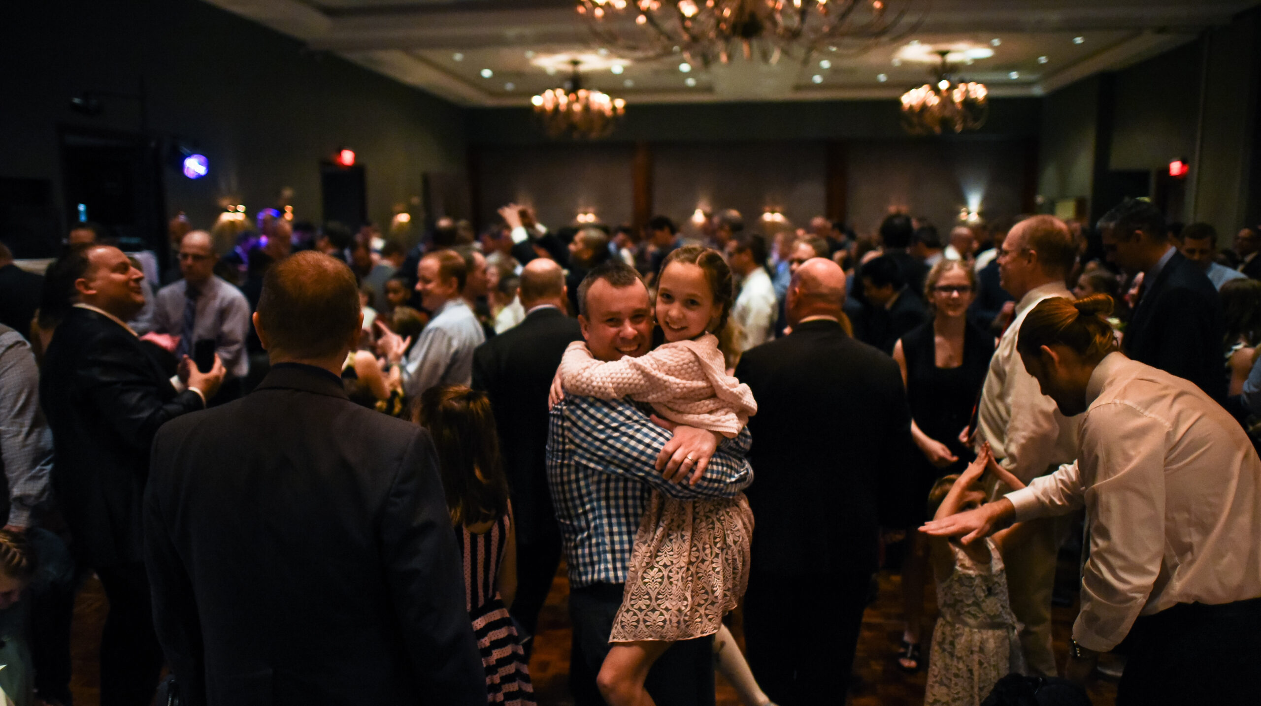 Willow Creek Community Church to Host February Father Daughter Dances